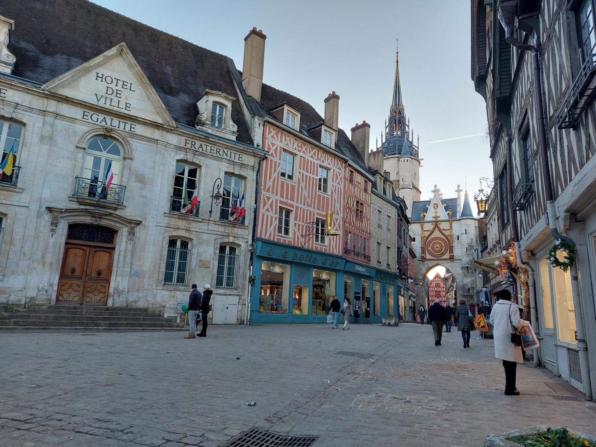 Bellevue * Mailly-le-Chateau